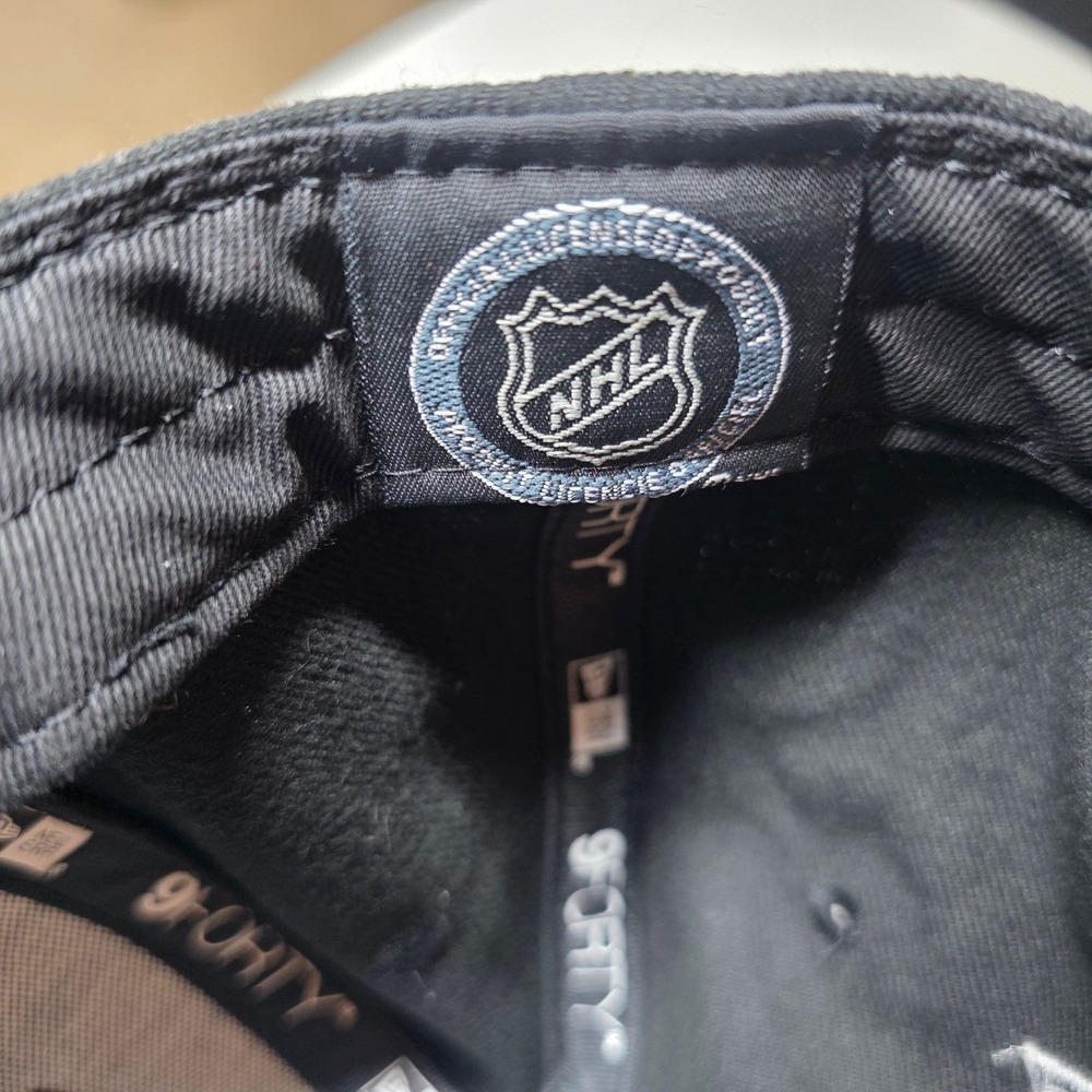 Pittsburgh Penguins New Era 9FORTY Black NHL Baseball Cap Hat - Picture 4 of 10